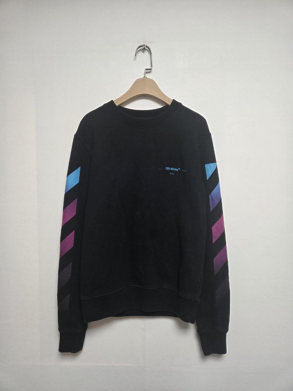 오프화이트 애로우 그라데이션 맨투맨 블랙(XS) 