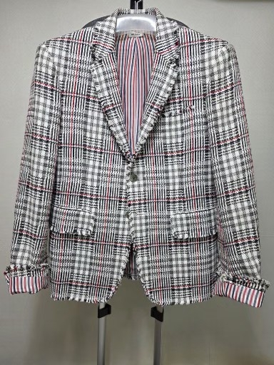 톰브라운 트위드 체크 자켓 국내매장판