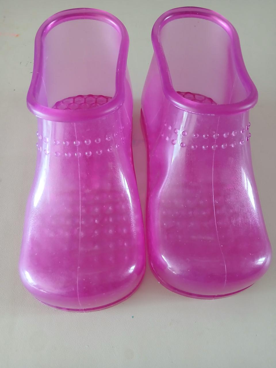 분홍색 족욕 신발