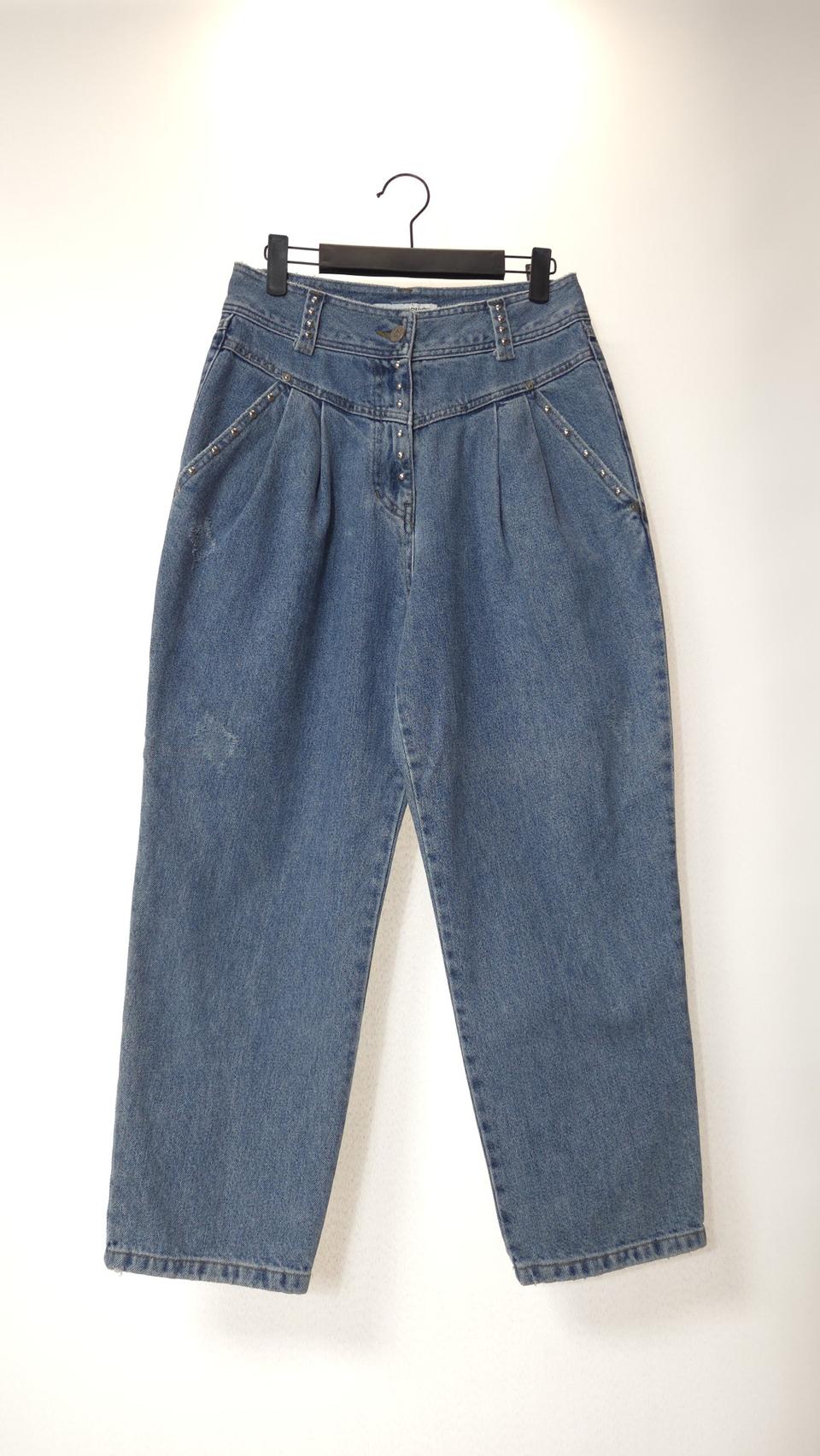 럭키슈에뜨 2021  스터드 디테일 턱 데님 팬츠 36사이즈