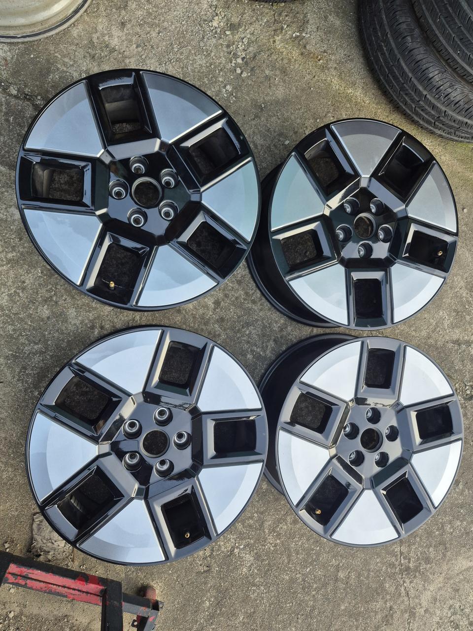 싼타페 순정 18인치휠타이어