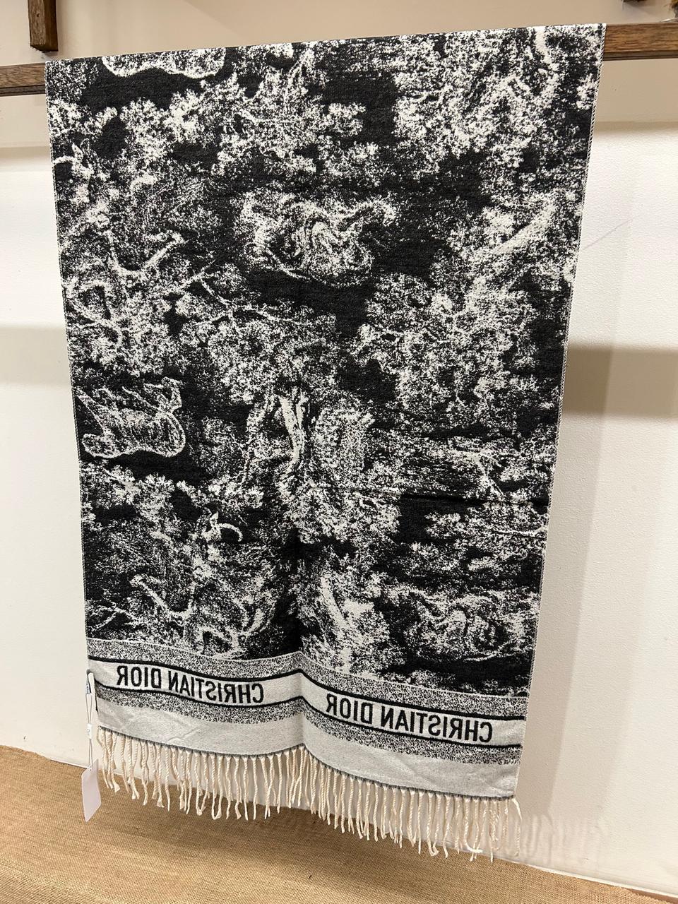 크리스찬 디올 머플러