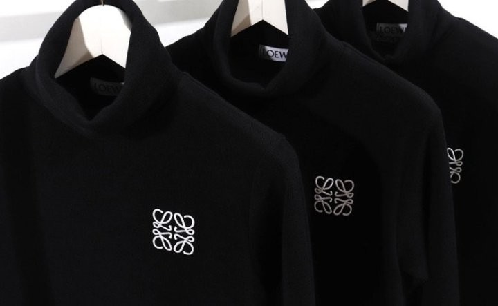 로에베 터틀넥 니트 블랙