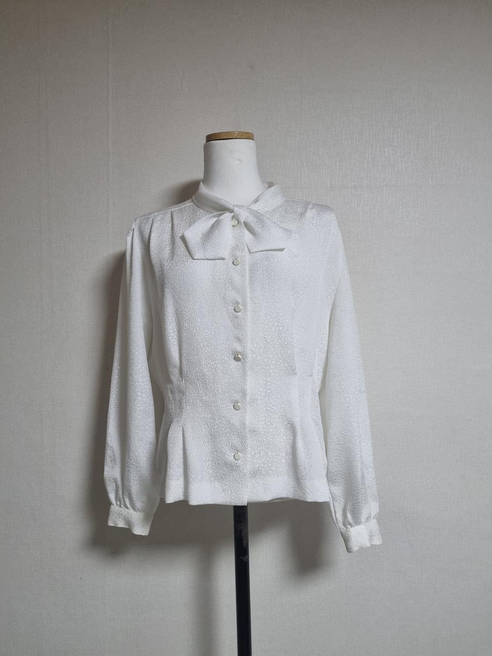 리본 빈티지블라우스