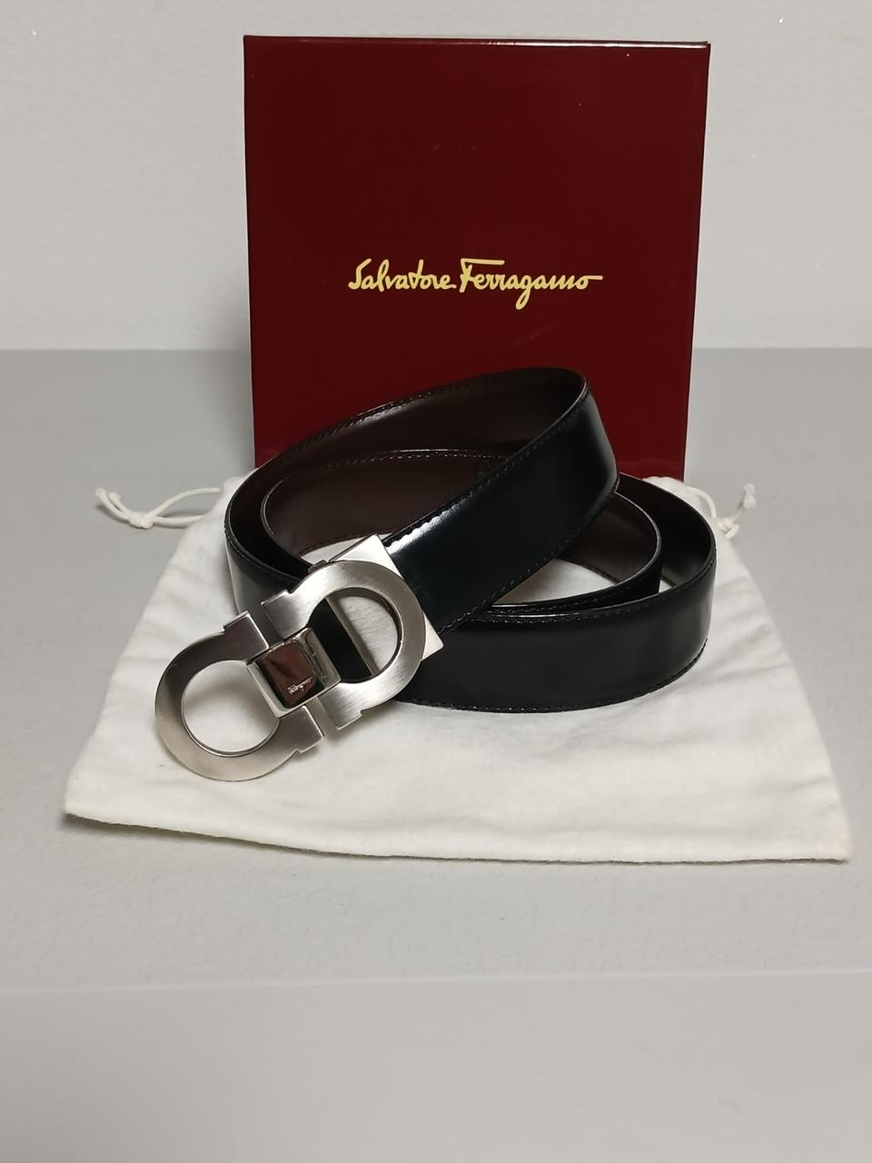 페라가모 은장 양면 가죽벨트 정품입니다