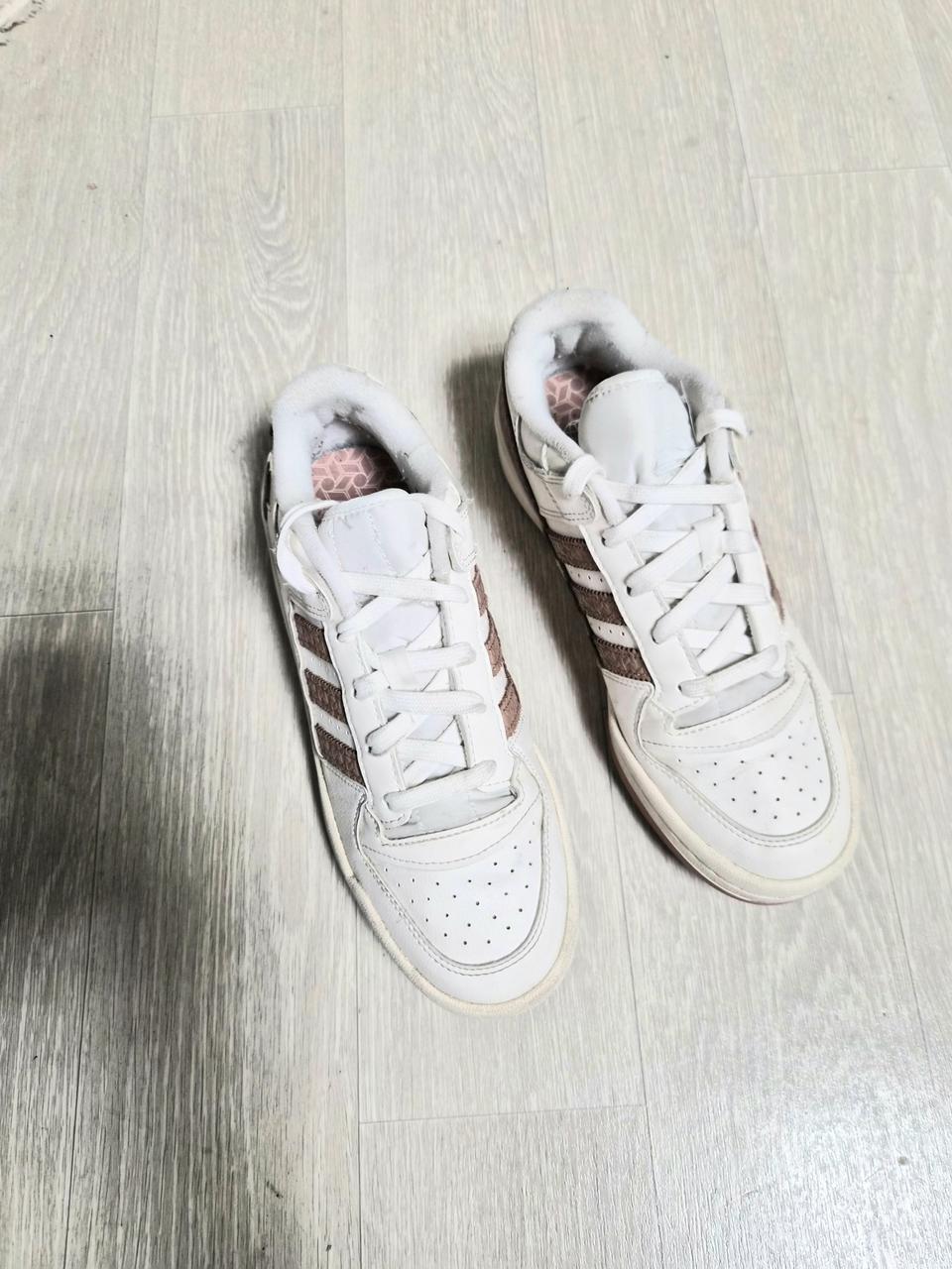 아디다스 포럼 로우 핑크 스니커즈 235