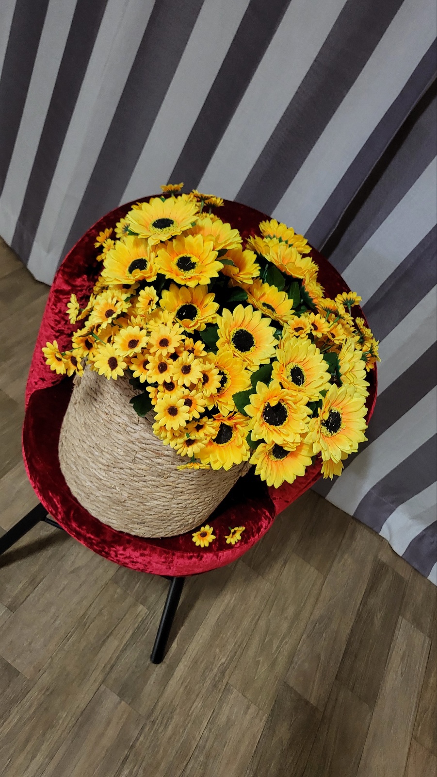 핸드메이드 라탄 바구니+해바라기 조화