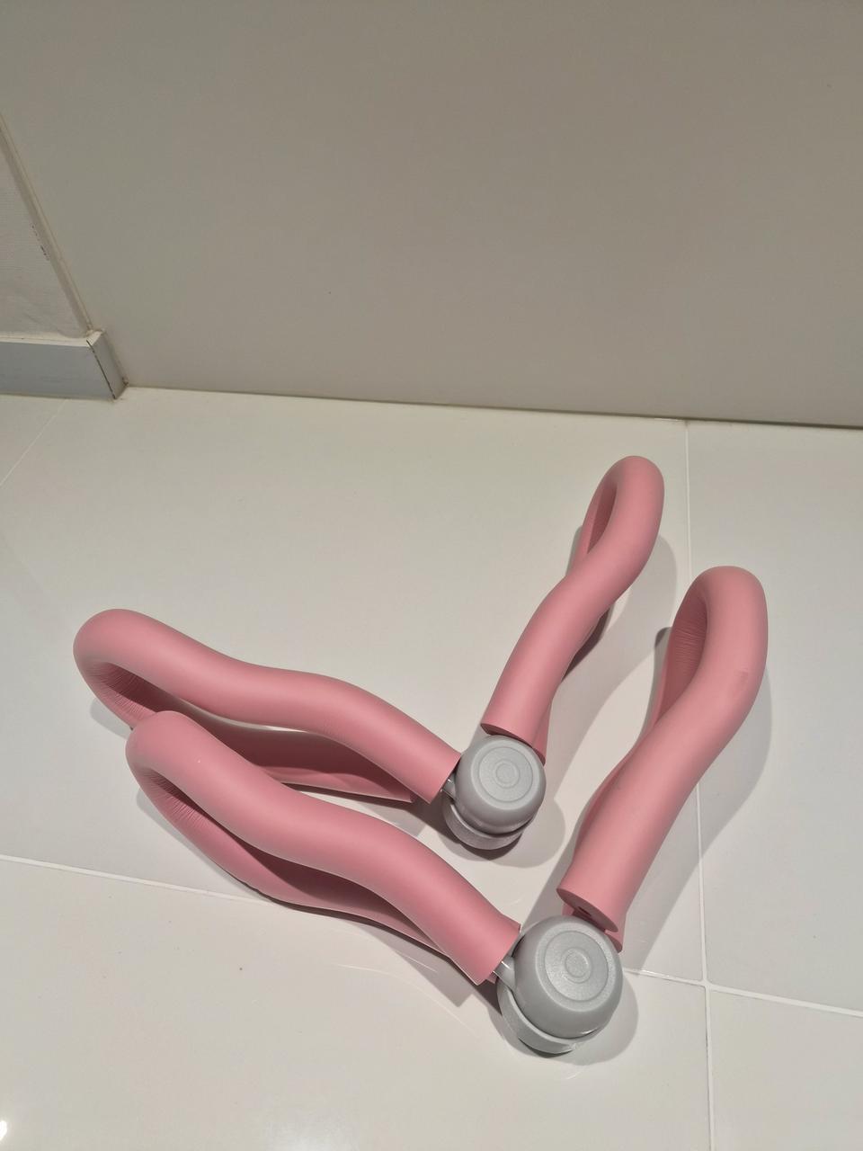 허벅지 쪼임 운동기구