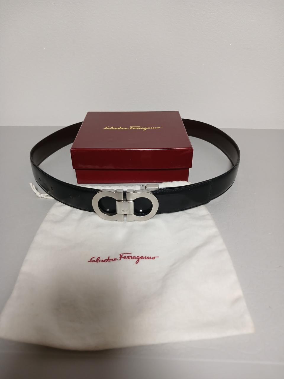 페라가모 은장 양면 가죽벨트 정품입니다