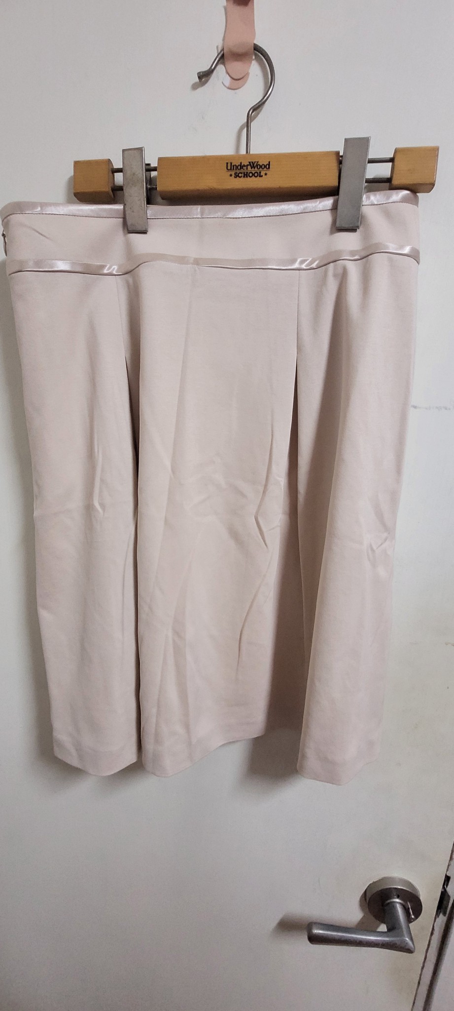 일본직수입 바닐라컬러 플레어스커트 L(봄,여름,가을용)