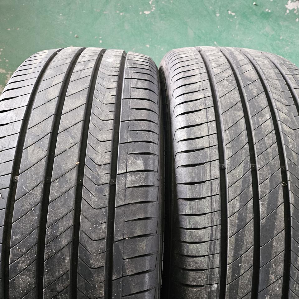 245 45 18 마제스티9 중고 팝니다