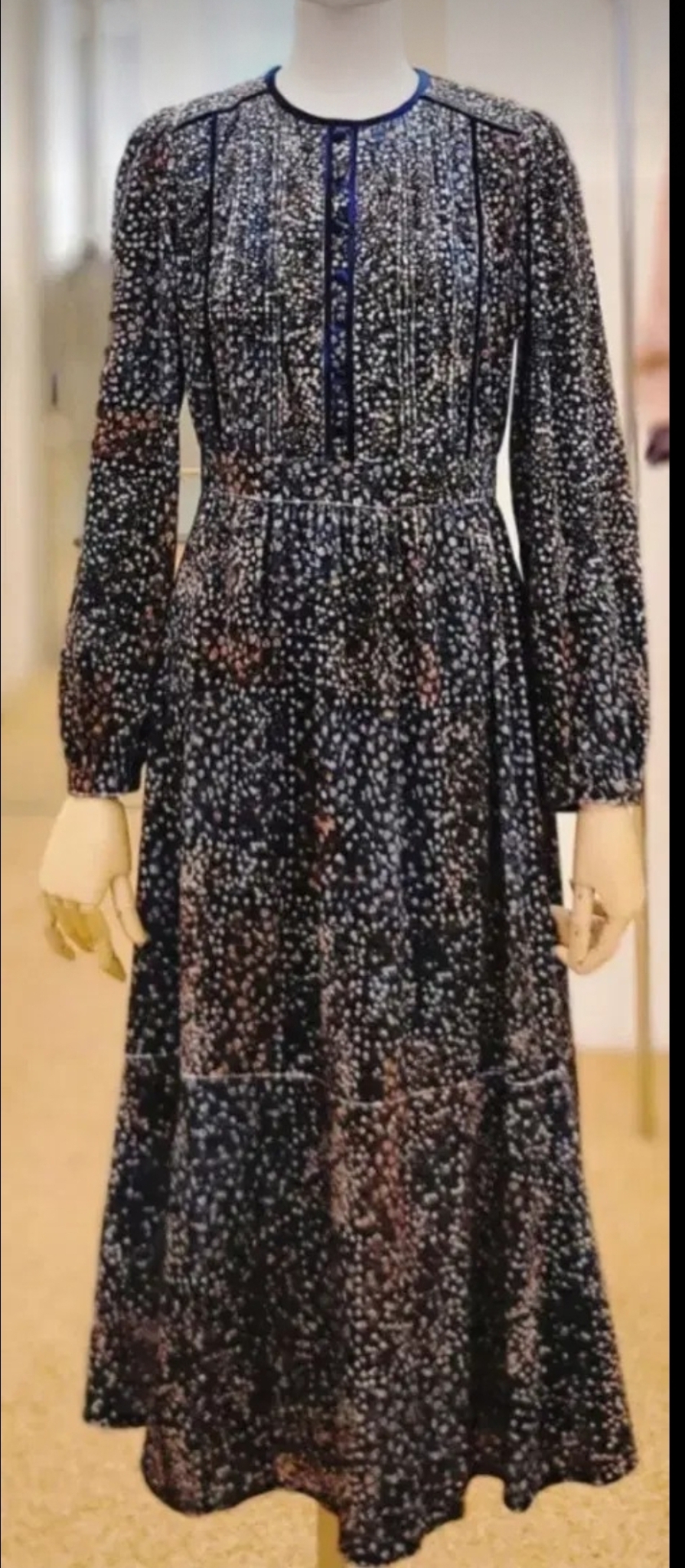 써스데이아일랜드 벨벳 플라워패턴 원피스 55사이즈 새제품딥블루계열