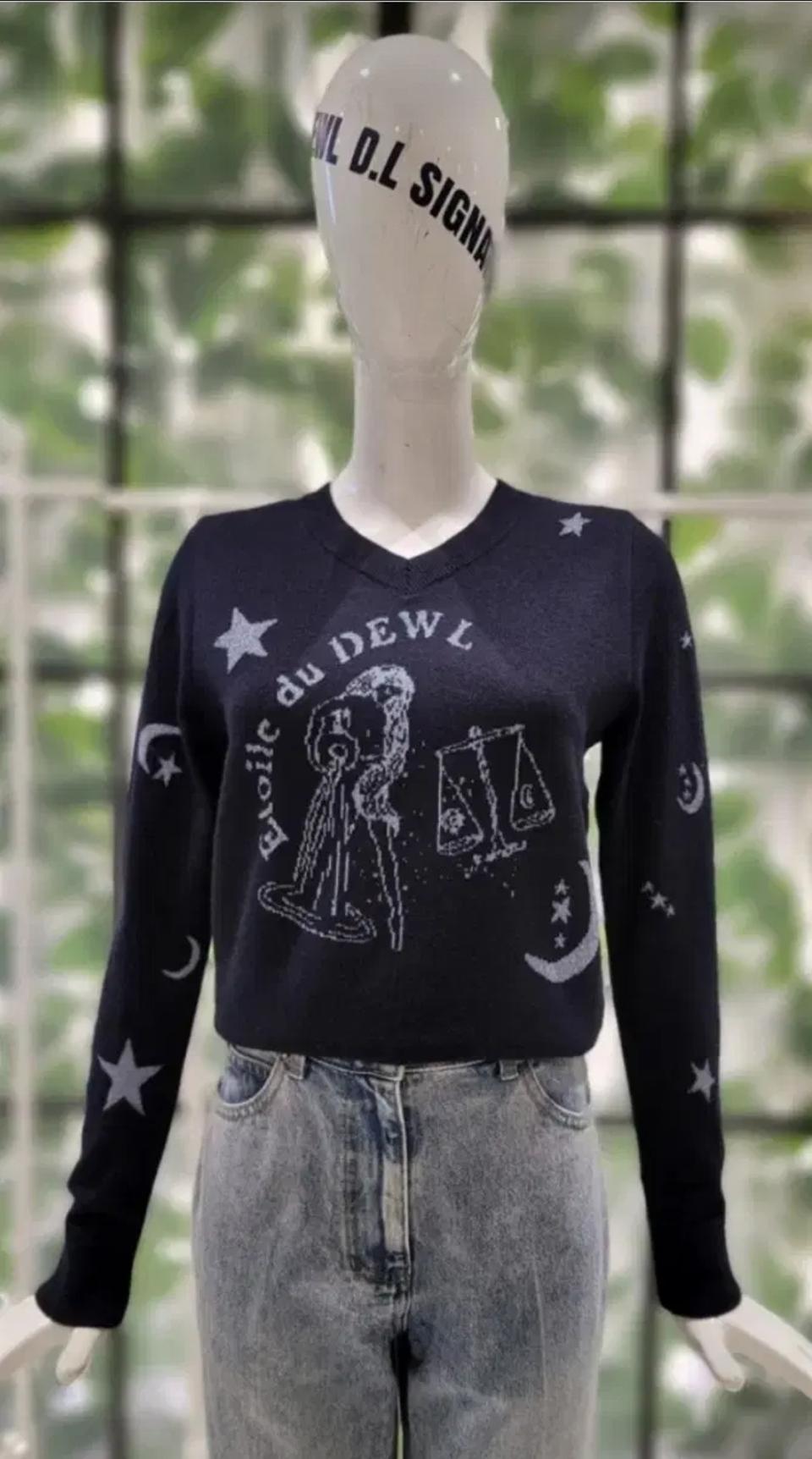 듀엘 브이넥 펄 글리터 별 패턴 모혼방 니트 free사이즈(55~66사이