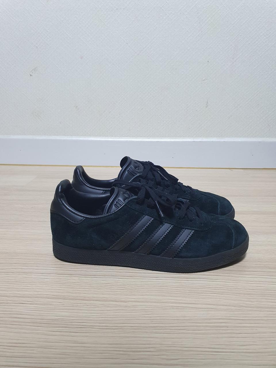 아디다스 가젤  스웨이드 스니커즈 230