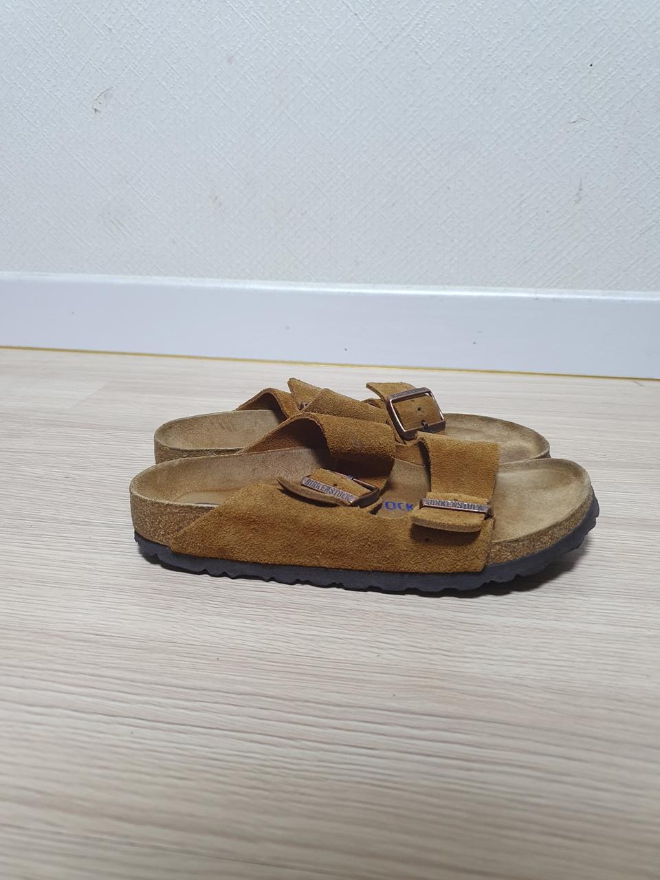 버켄스탁 아리조나 스웨이드 슬리퍼 240