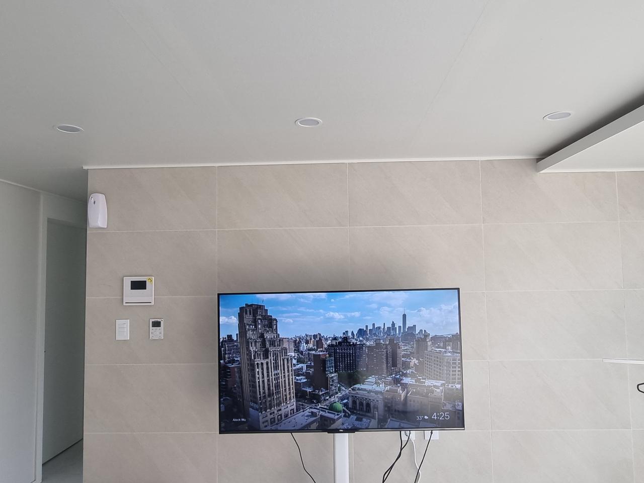 ❗❗TCL 55인치 4K UHD 스마트 TV+거치대❗❗