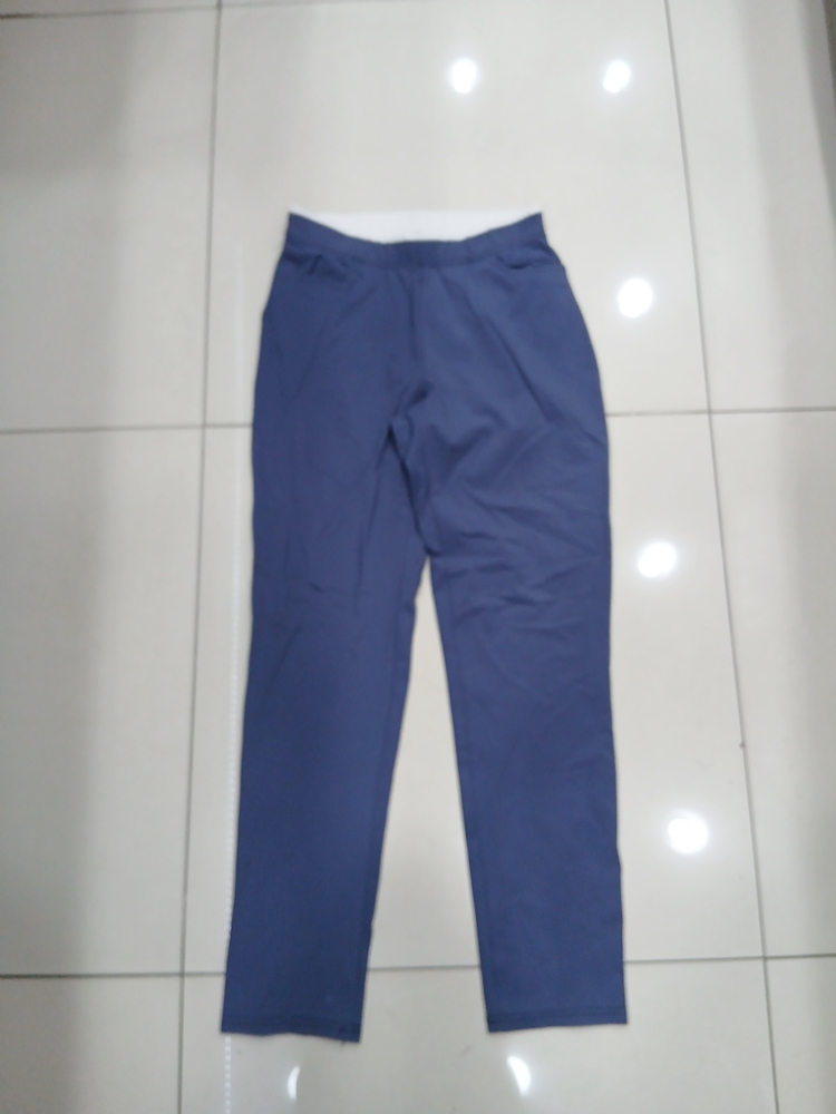 L사이즈 네이비 허리밴딩 슬랙스 가랭이부분전체적으로 바늘질 약한편 중고 
