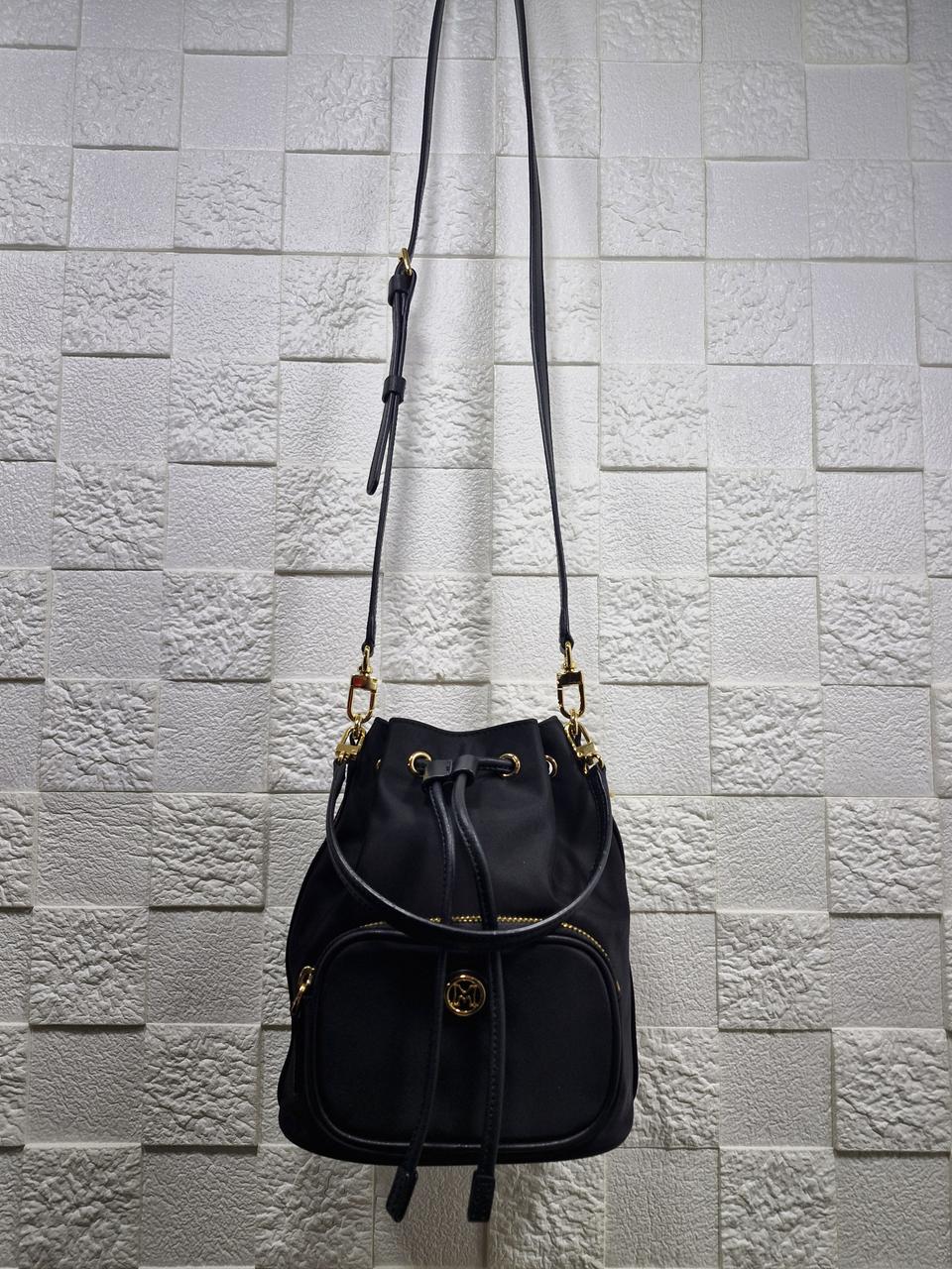 메트로시티 버킷백 (택포)