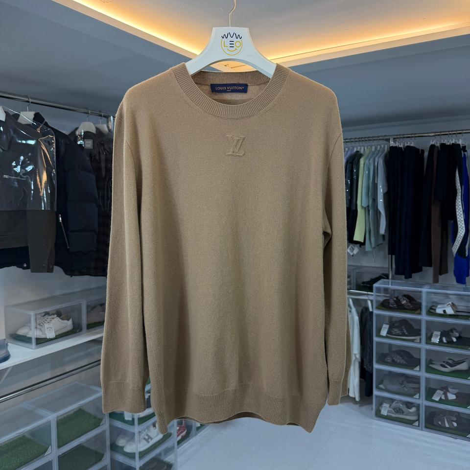 [리오브] 루이비통 LV 엠보스 캐시미어 크루넥 니트