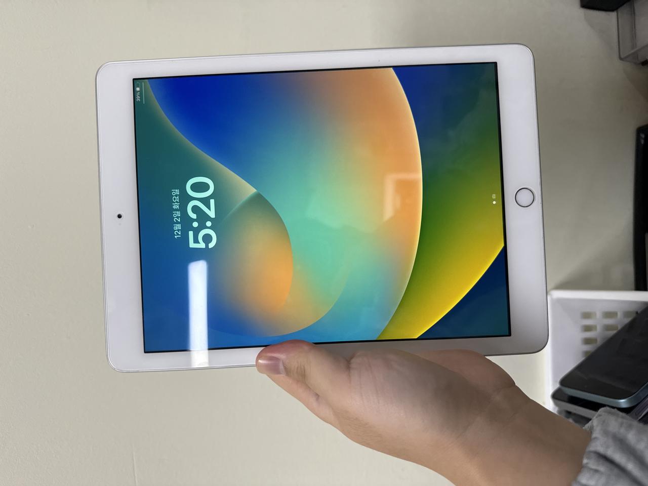 아이패드5 실버  (A1822) 32G