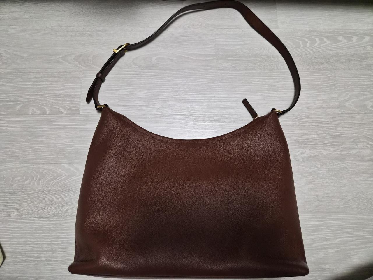 (정가보다 10만원 싸게!!!) 아뜰리에 드 루멘 베이스 호보백 브라운