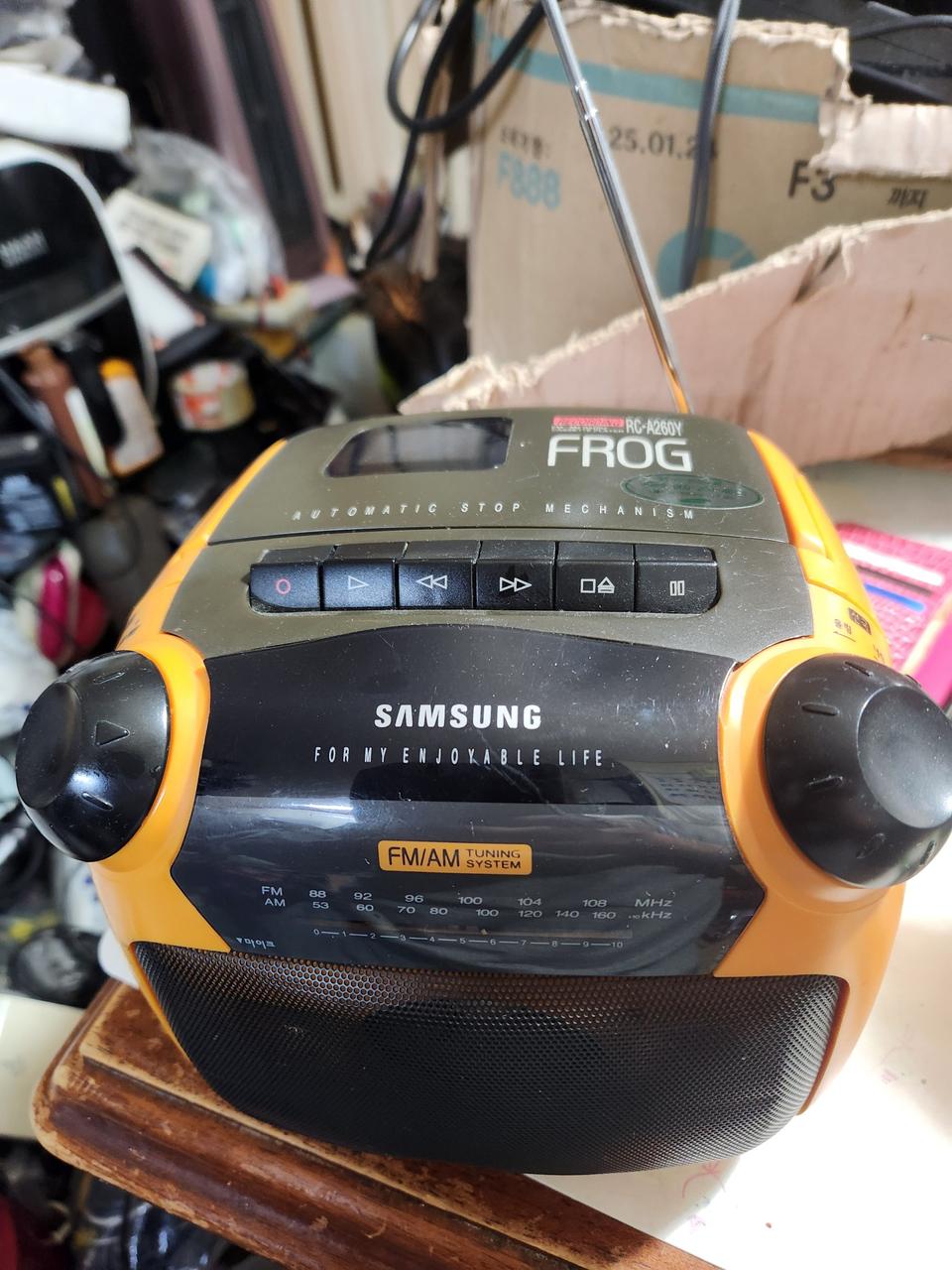 레트로 삼성 개구리 FROG 카세트 라디오 플레이어  RC-A260Y