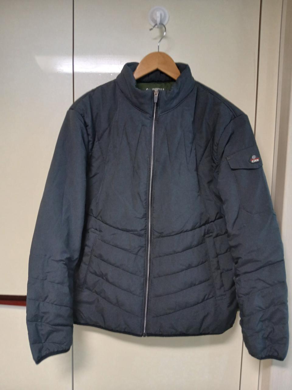 캘리포니아 블랙 색상 경량 패딩 110