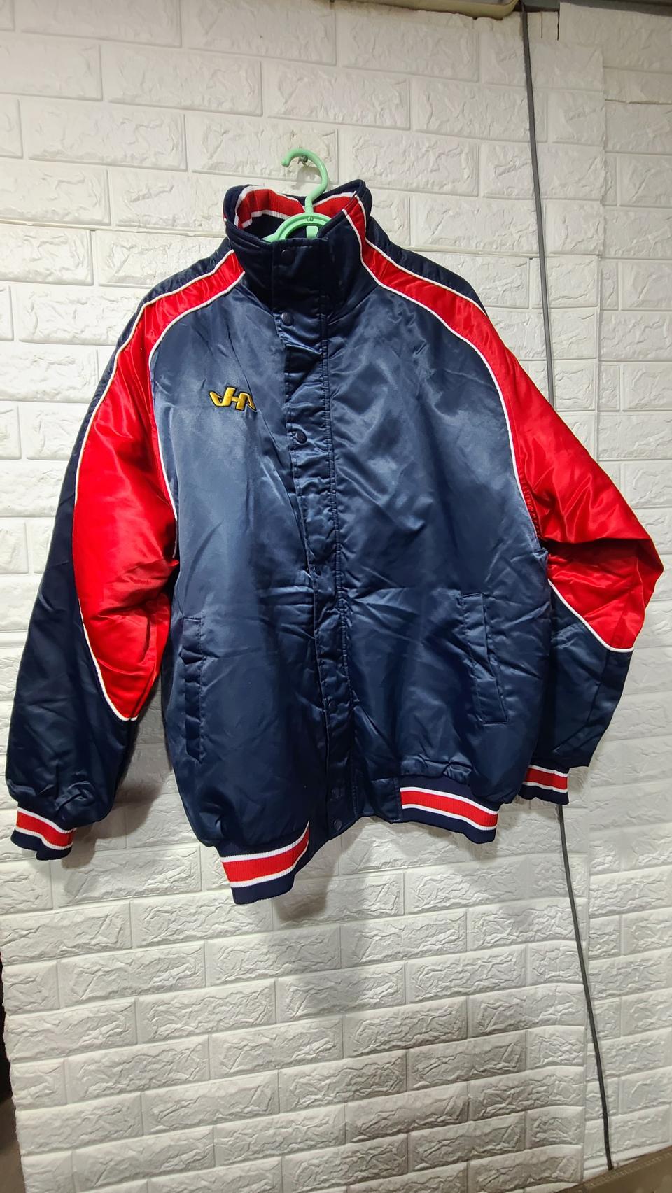 하타케야마 바시티 자켓