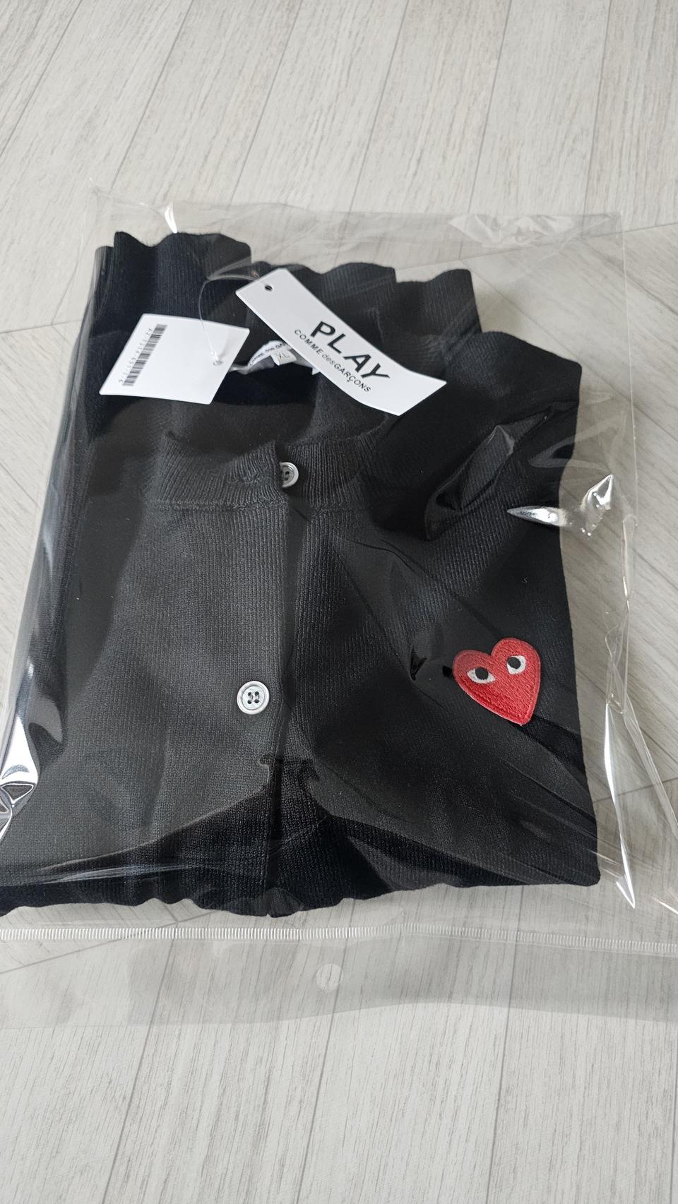 꼼데 블랙 가디건