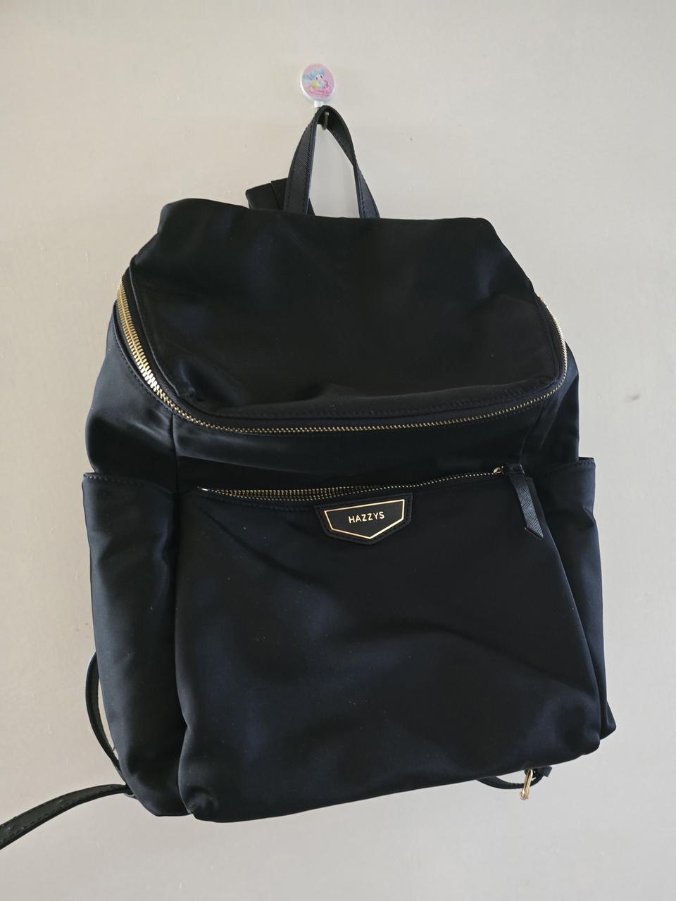 헤지스 블랙 백팩