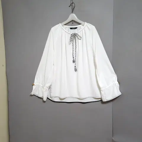 세컨플로어 흰색 블라우스 F n1808 애슐리상점