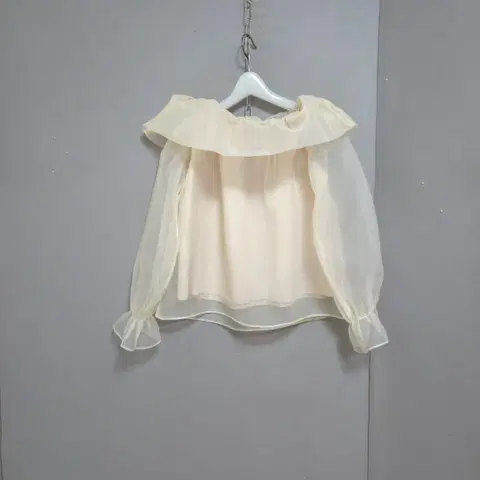 밴드 오픈숄더 노방소재 블라우스 F n6615 애슐리상점 미착용제