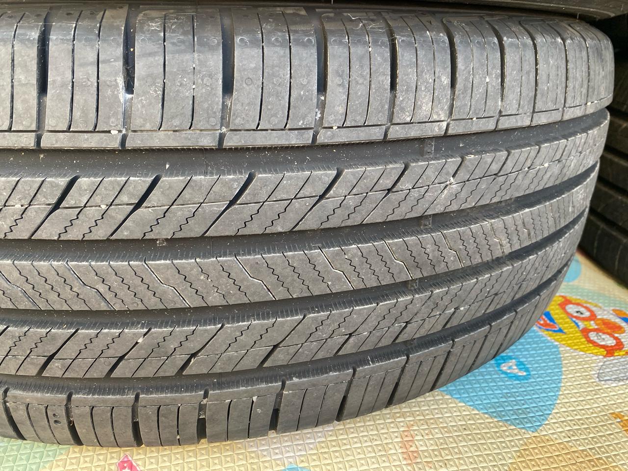 한국 HPX 235-55-19 신품급 4개