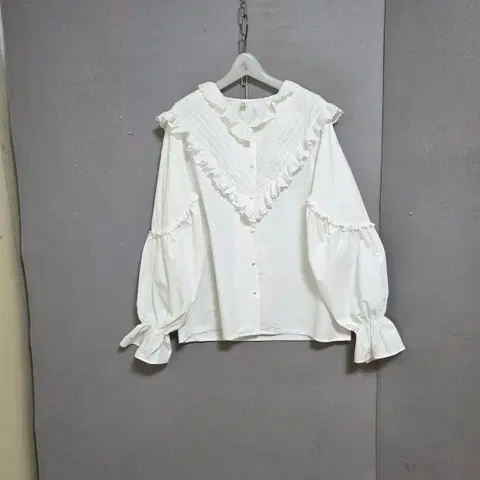 브이넥 작은레이스 화이트 블라우스 FF n1206 애슐리상점