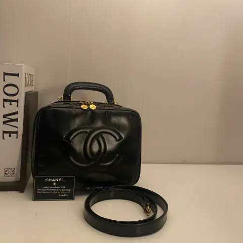 CHANEL / 빈티지 샤넬 CC 페이던트 베니티 코스메틱백 / 투웨이백