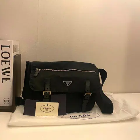 PRADA / 빈티지 프라다 삼각로고 블랙 포코노 나일론 투버클 숄더백