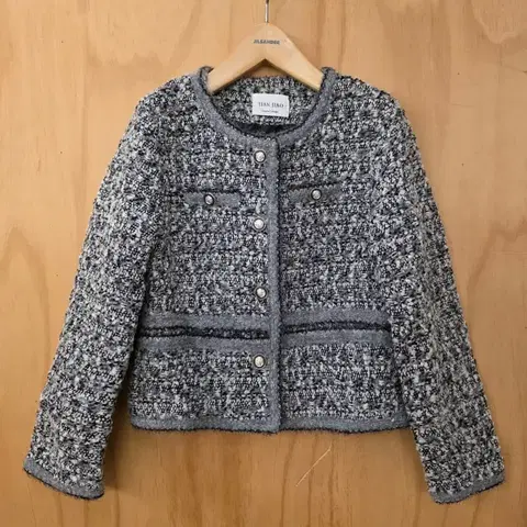 도톰 그레이 금장 트위드 자켓 (새옷)