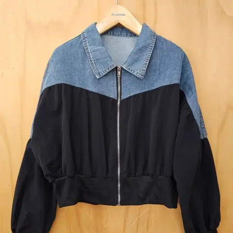 데님 요크 배색 바스락 크롭 점퍼