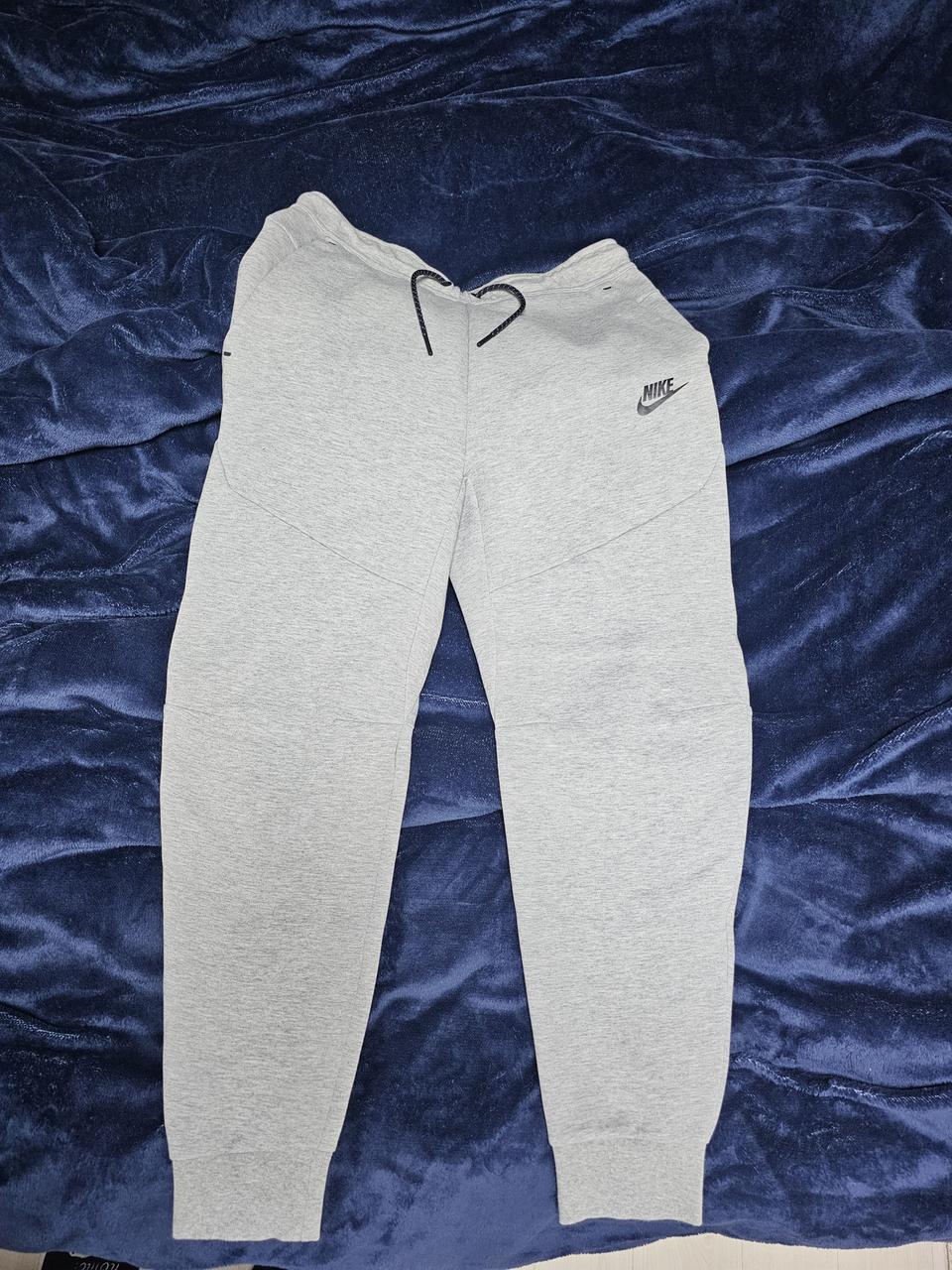 나이키 테크팩 하의 팝니다 M