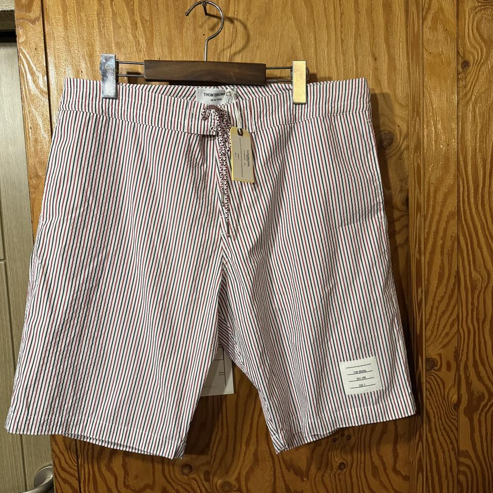 톰브라운 반바지 판매 합니다.