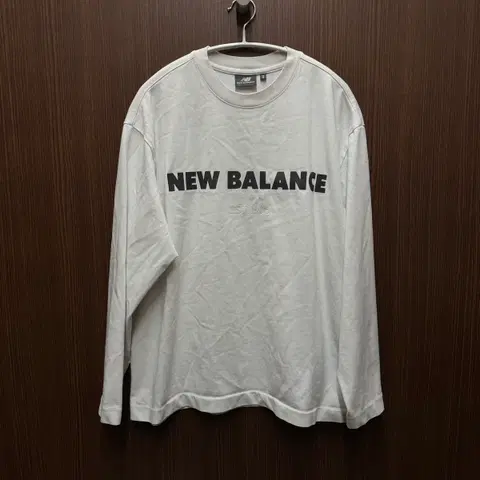 뉴발란스 롱슬리브 M