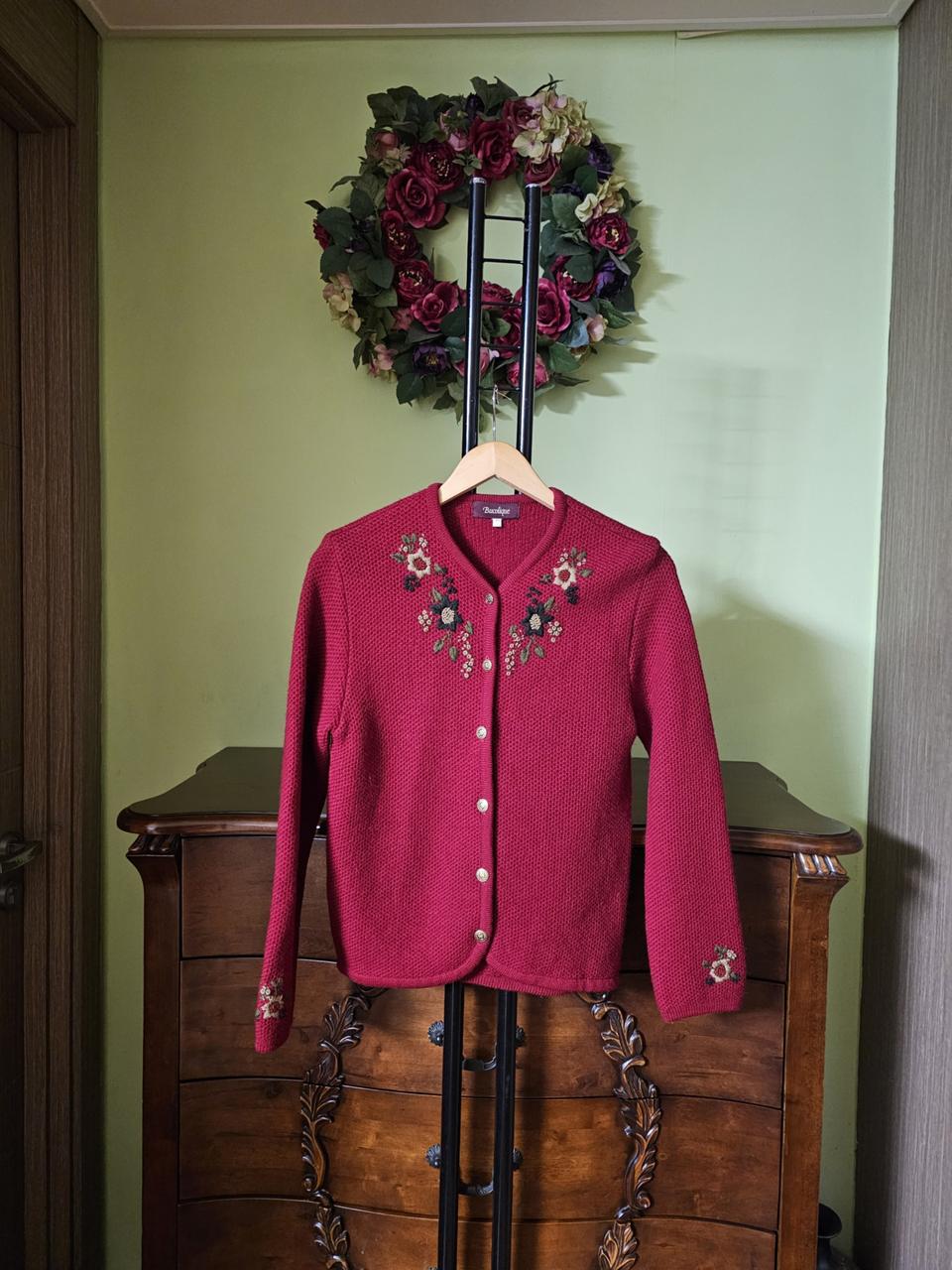 비꼴리끄 꽃자수 가디건