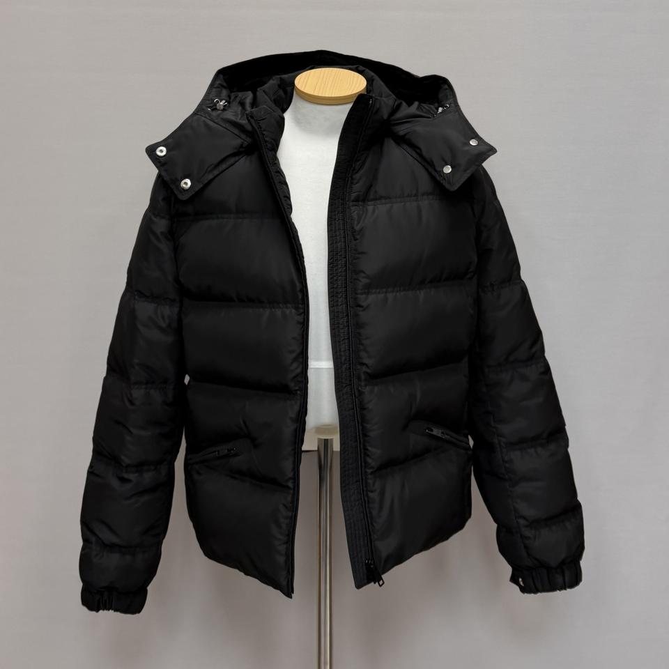 프라다 삼각로고 여성 구스다운 후드 패딩(77)