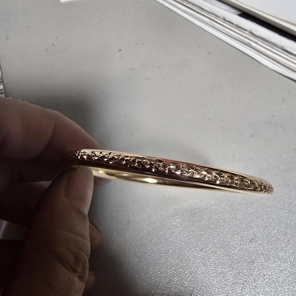 18k핑크골드 할로우 컷팅 뱅글팔찌