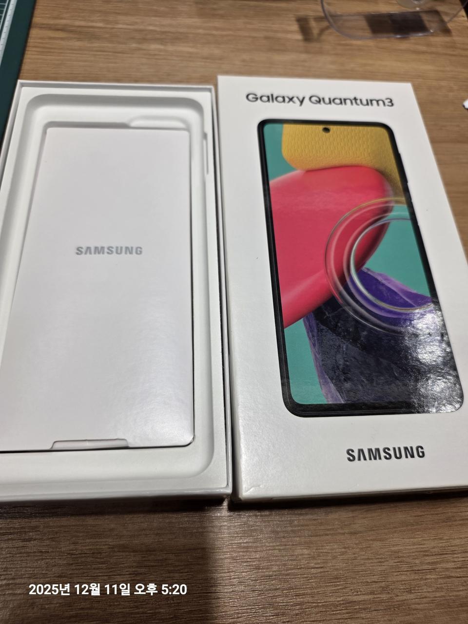 갤럭시퀀텀3(m536)팝니다