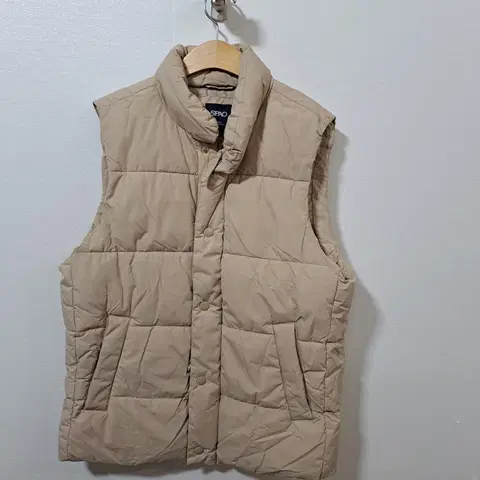 스파오 남성 패딩 조끼 100