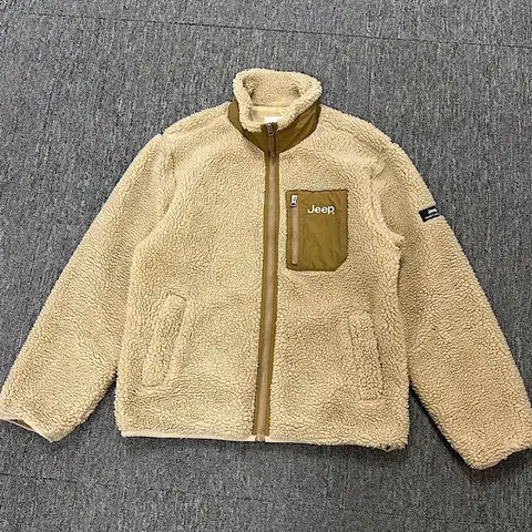 지프 셰르파 후리스