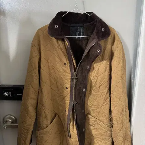 바버 Barbour 퀼팅 자켓 100 후리스 안감 커버올 초어 코트