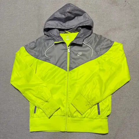 나이키 윈드러너 바람막이