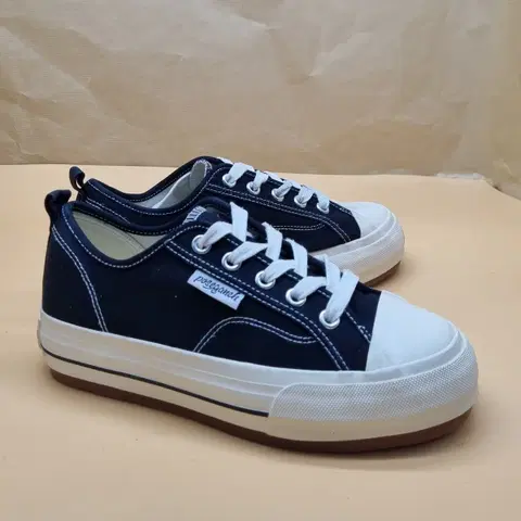 포즈간츠 무스비 블랙 스니커즈 240_